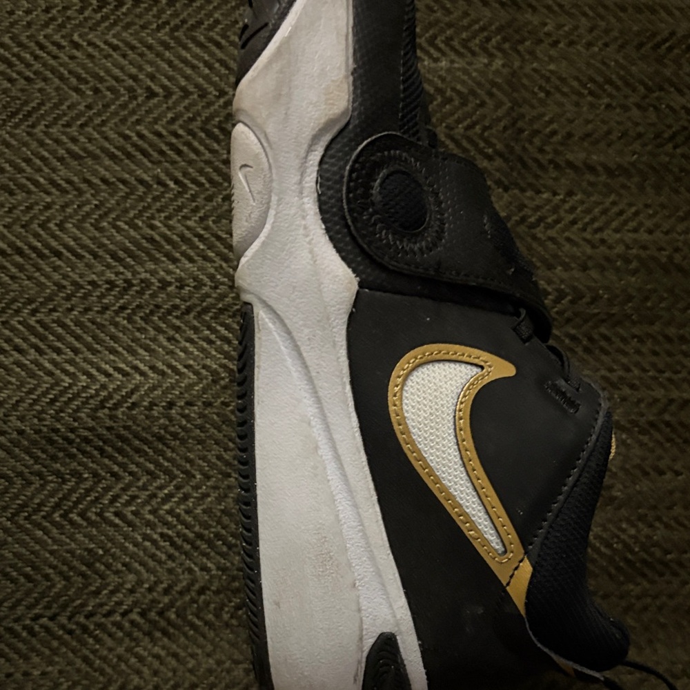 Nike Kids Black and Gold Sneakers